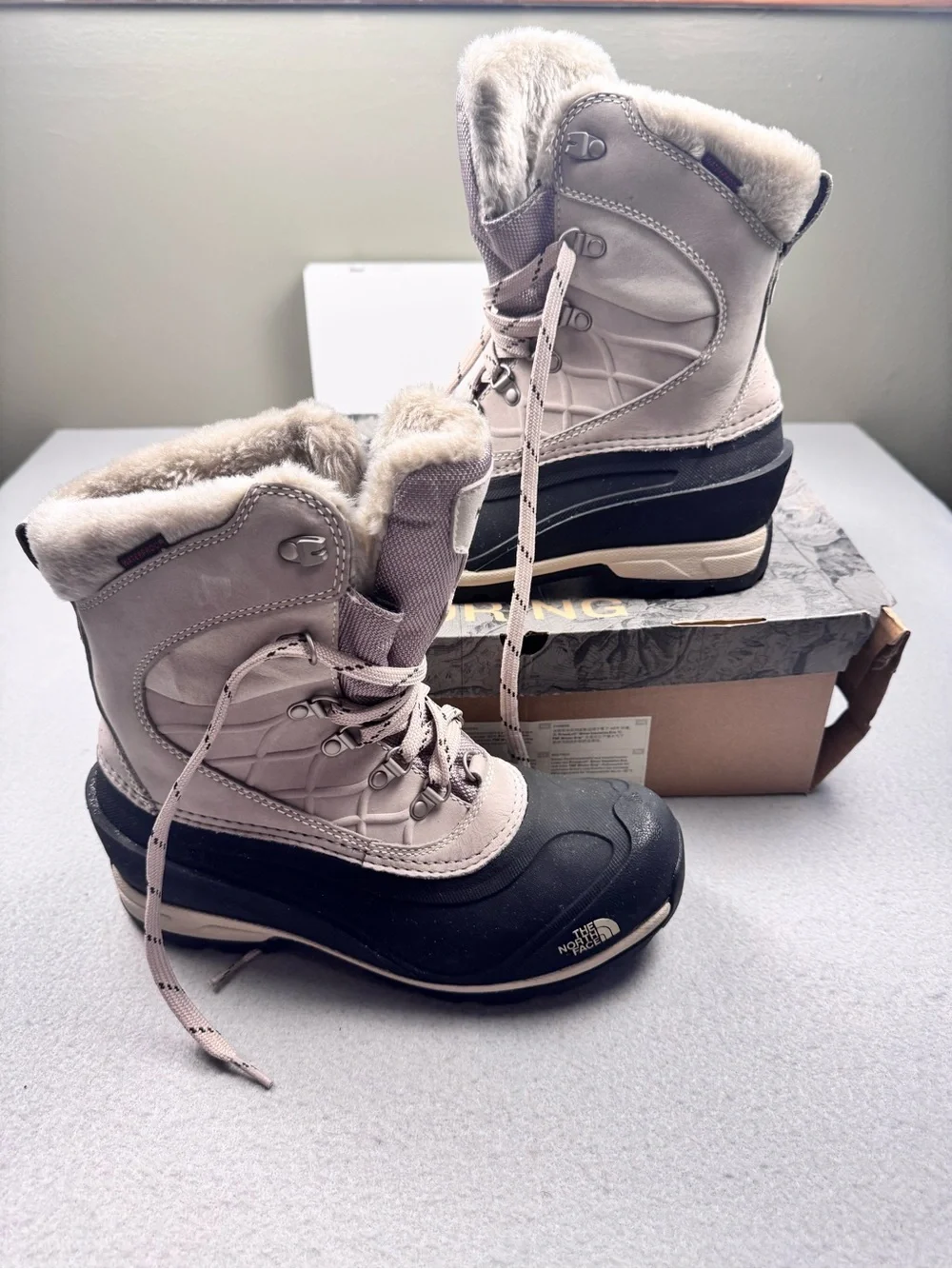The North Face Women's Light Beige and Black Insulated Winter Snow Boots